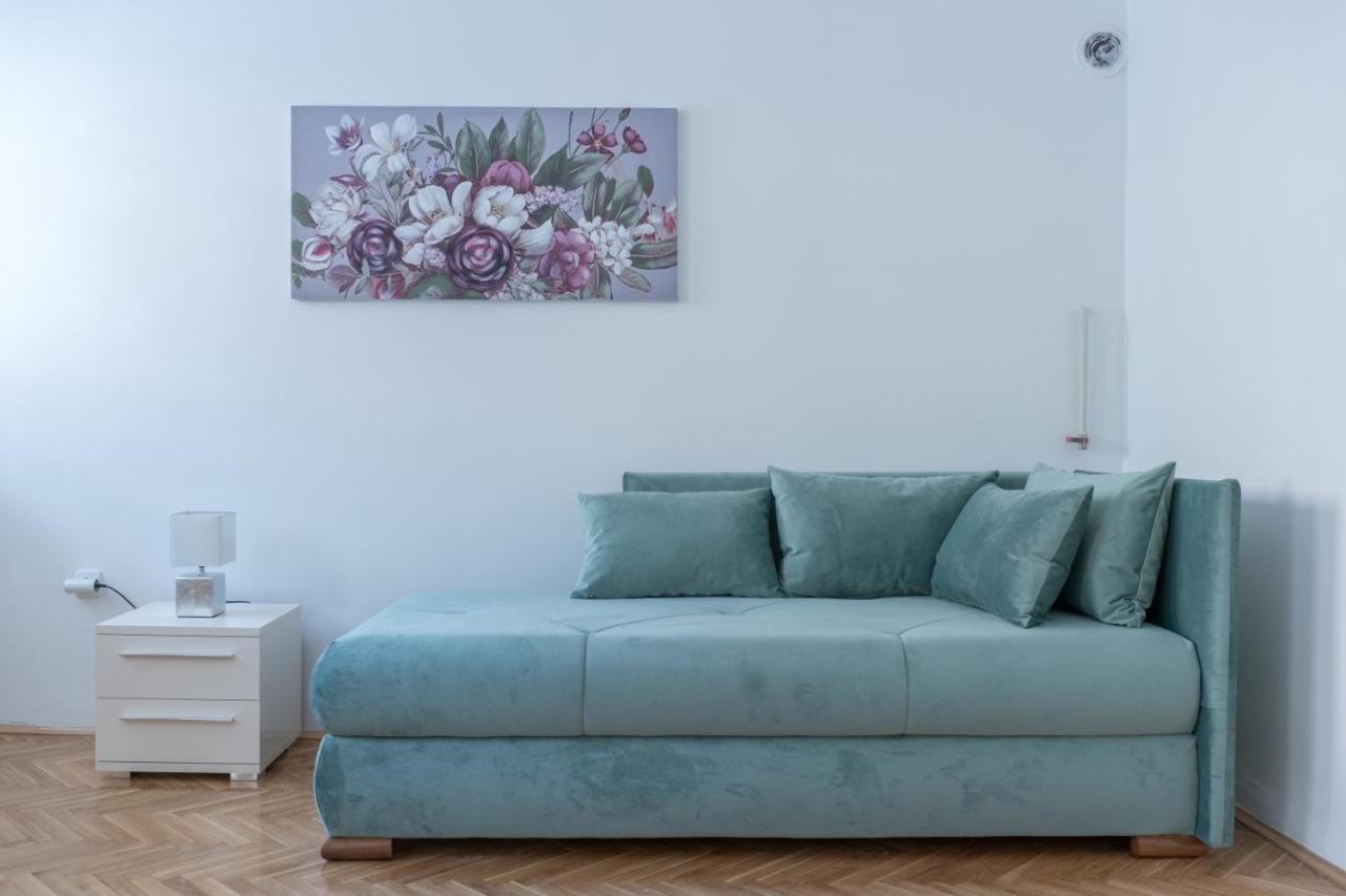 Gerardus Apartmani Vrsac Bagian luar foto
