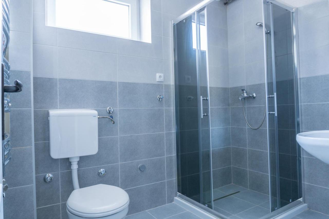Gerardus Apartmani Vrsac Bagian luar foto
